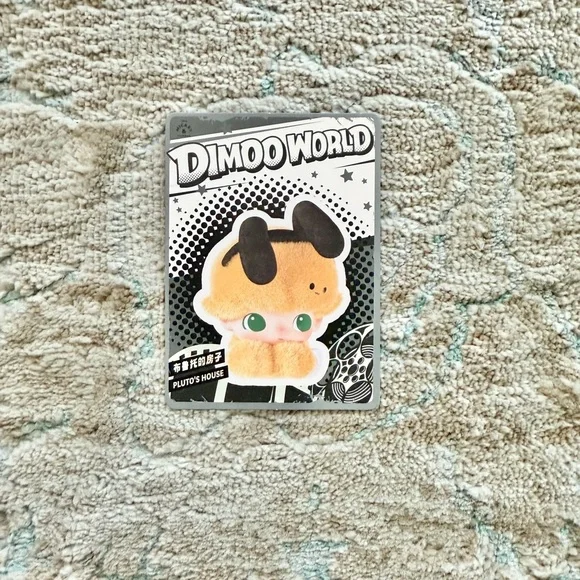 POP MART DIMOO WORLD x DISNEY Series Vinyl Plush Keychain - Pluto’s House - Picture 4 of 6